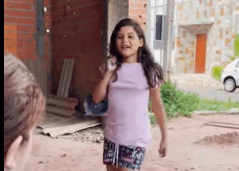 Menina encontra carteira faz alo surpreendente parte 2