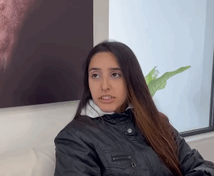 Mãe dele pegou reais da carteira dele, olha como ele reagiu