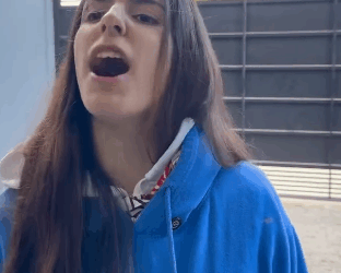 Ela vive na rua, tia está cansada das suas noites de festa