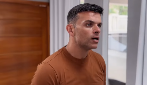 Parte Minha mulher começou julgar critic4ar namorado da minha filha antes de conhecer ele! Ela começou ter atitudes extrem4s eu precisei abrir seus P2 parte 2