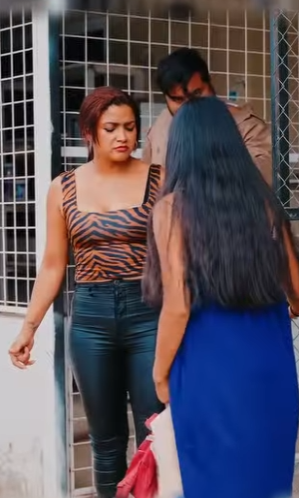 Echó a su hija de la casa solo por estar embarazada parte 2