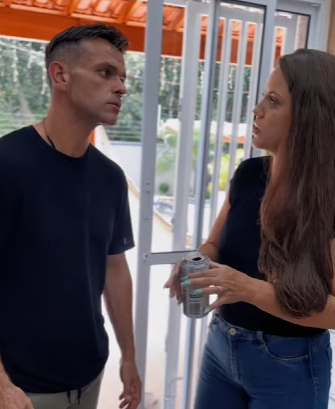 Casal tem que dividir tudo,meu Marido faz um escândalo sempre que eu como alguma coisa dele,fala absurdos sem necessidades parte 2