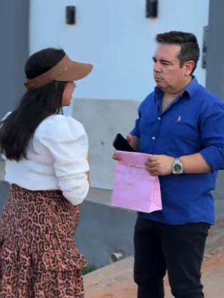 Garoto gênio desmonta os planos do pai por não lhe comprar presente de aniversário parte 2