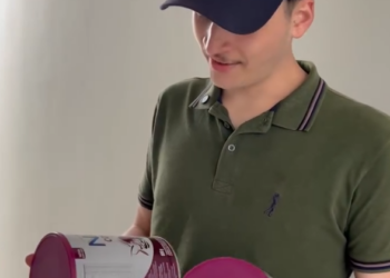 Mãe vendeu leite do seu bebê para comprar roupas parte 2