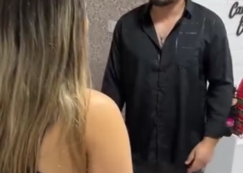 Filha coloca sal na comida da madrasta para que seu pai volte para sua mãe parte 2