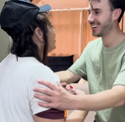 Ela fingiu ser Mãe dele que sumiu 20anos atras part2