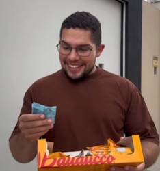 milionária quis testar vendedor de doces recebeu uma grande lição part2