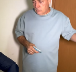 O filho levou a namorada para casa para conhecer a mãe, mas a mãe foi malvista por causa de sua posição social parte 2