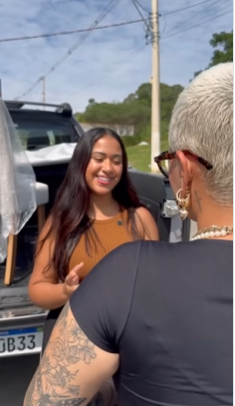 Tenha cuidado com quem te abraça, pois você não vê rosto deles quando fazem parte 2