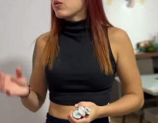 aniversariante recebe um bolo cheio de dinheiro parte 2