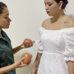 L2407005 Ela nao queria pagar maquiagem part2