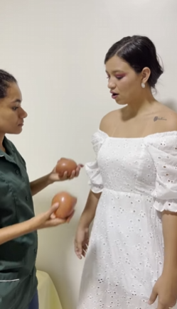 L2407005 Ela nao queria pagar maquiagem part2