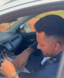 L2409006 Ela devolveu bolsa mesmo precisando de dinheiro! parte 2