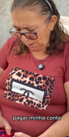 L2518006 ELA DEU UM BASTA! part2