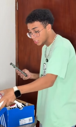 L2418005 FAMÍLIA DE FACHADA parte 2