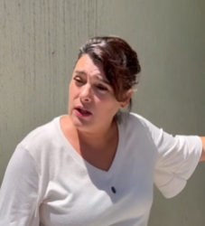 L2601003 Tem família que melhor tê la longe visitá la parte 2